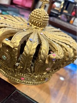 Antique beauty crown