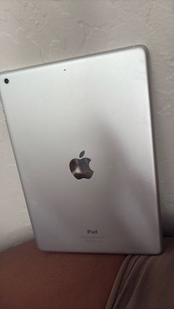 iPad 6th Generation