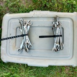 18 Small Wrenches Mainly Craftsman, A Full Set Of Line Wrenches $15 Or $10 Each