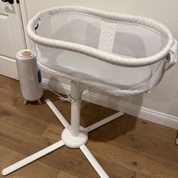HALO swivel Bassinet 
