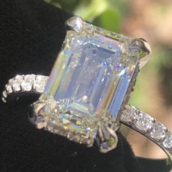 3 Carat Ct Emerald Shaped VS Lab Grown Diamond Engagement Ring 14k