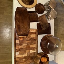Wooden 14 pieces serving set