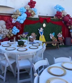 Snow White props