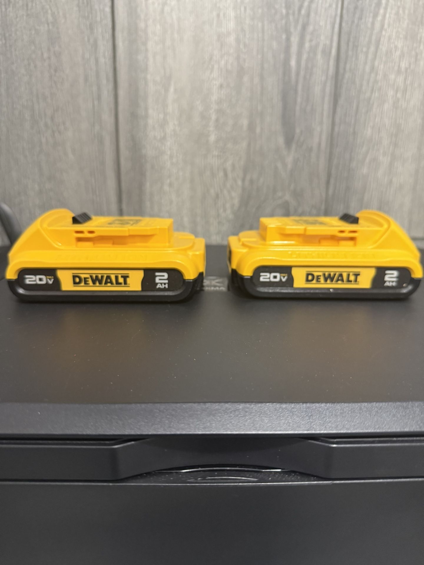 Dewalt 2AH batterys 2ea Set
