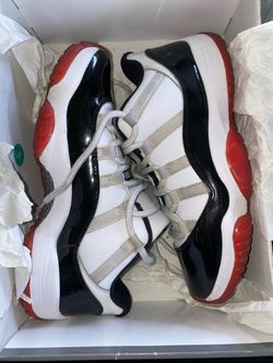 Air Jordan 11 Retro Low *Concord Bred*