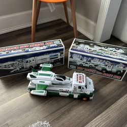 Collectors Holiday Hess Truck Sets