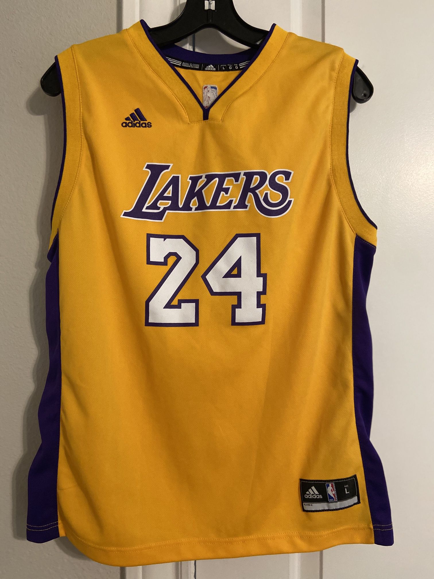 Kobe Bryant Lakers Jersey 24 Youth Large (YL)