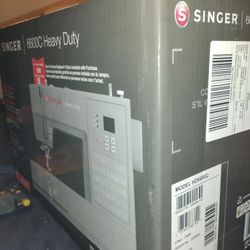 SINGER Sewing Machine 