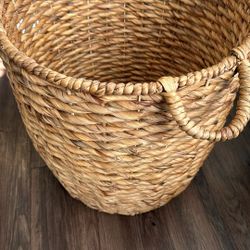 Wicker basket