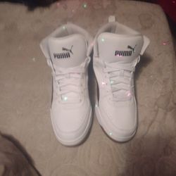 Pumas High Tops Size 11.5