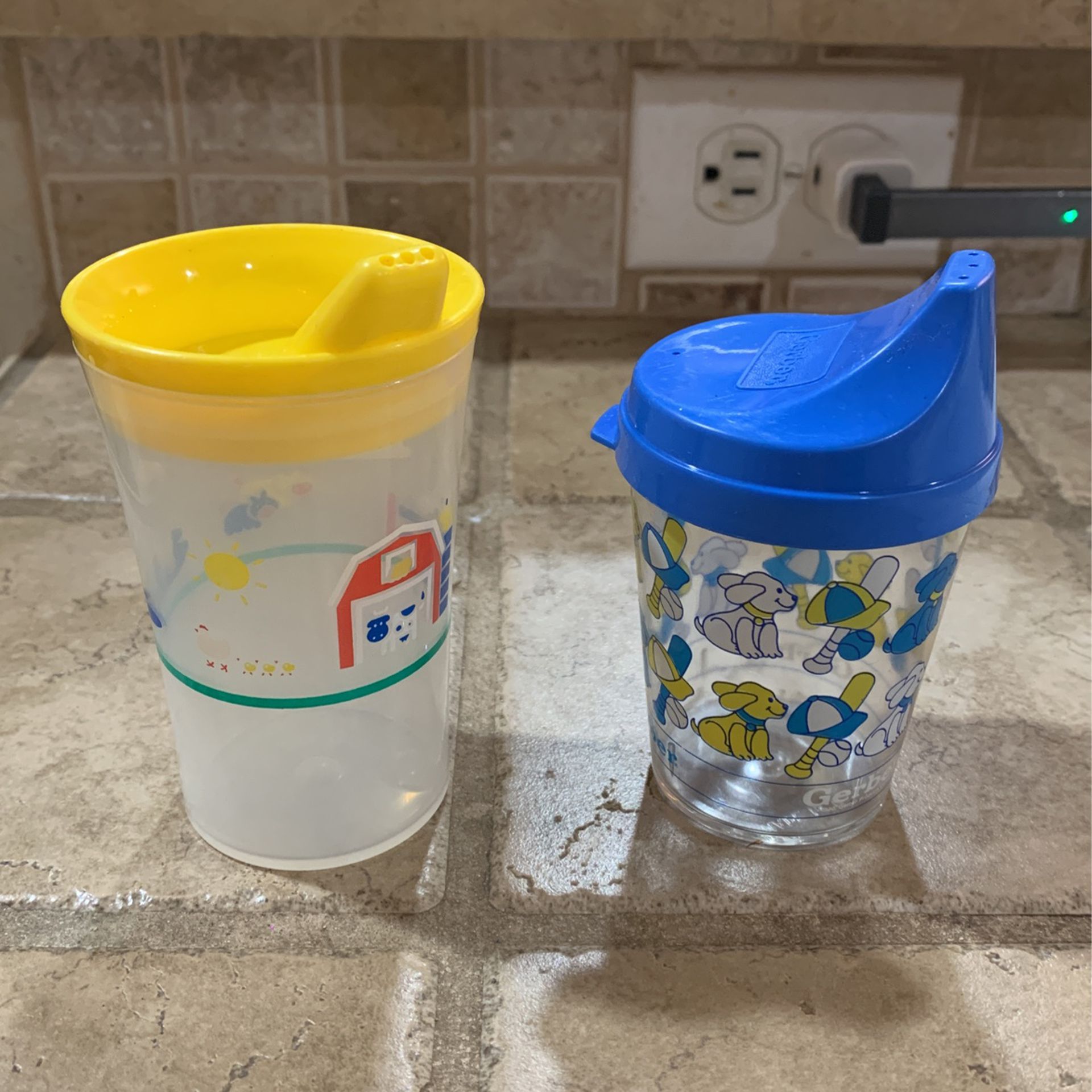 2 Vintage Children’s Sippy Cups/Gerber 1990 The First Years 1985