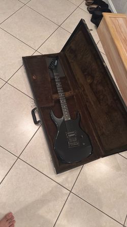 Carvin DC125 Neck-Through w/ Floyd Rose – USA Made – Case Included
