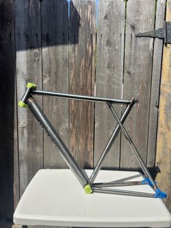 BB 17 Track Bike Frame