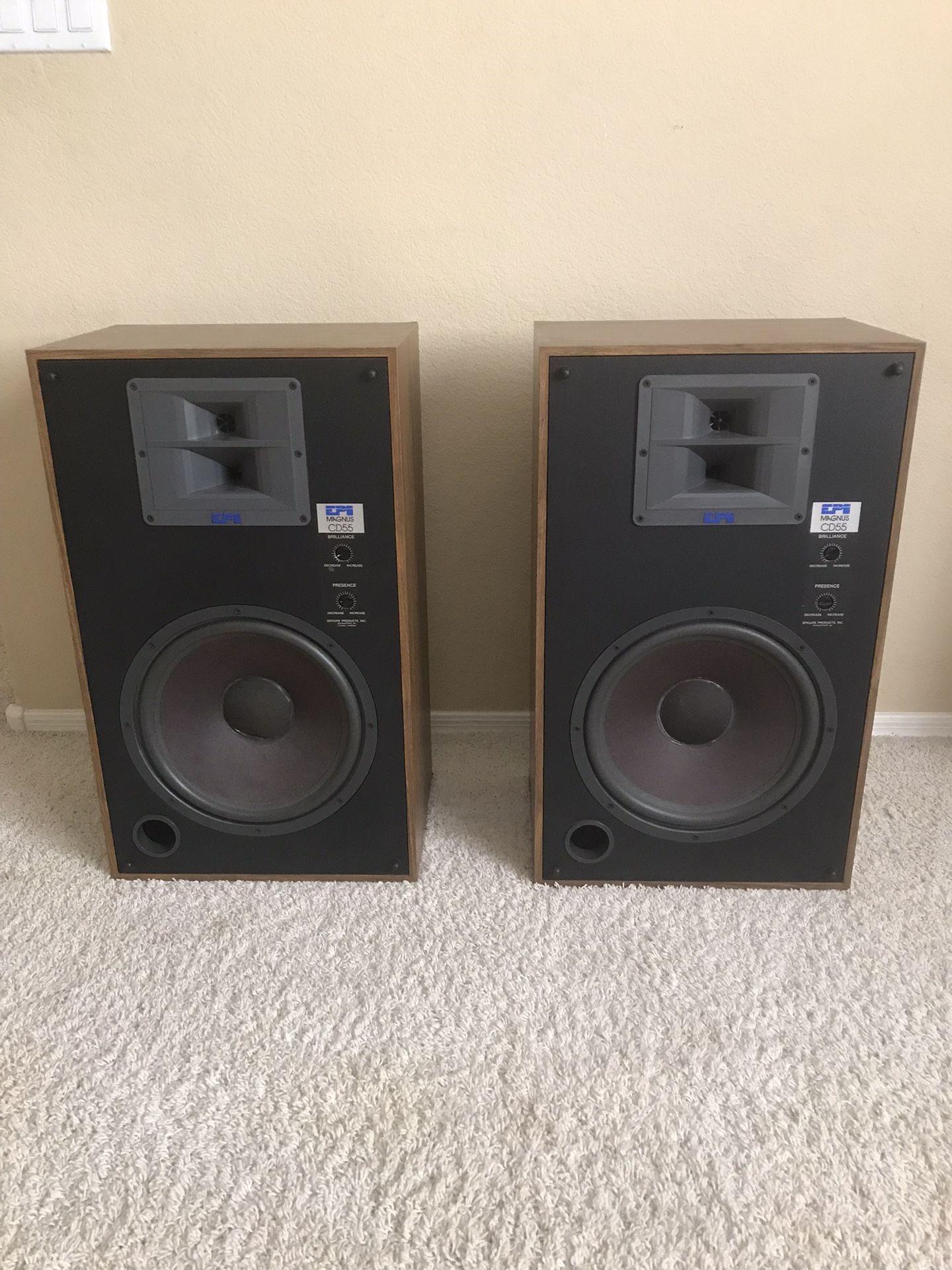 EPI Magnus CD55 Rare Speakers