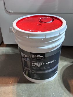 5 Gallon Behr Direct-To-Metal Paint Bright Red / Pintura Para Metal Rojo Brilla