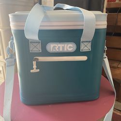 RTIC Soft Pack Cooler for Sale in Brentwood, NC - OfferUp