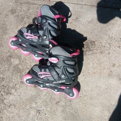 !! Girls Inline Skates. Medium 1-4