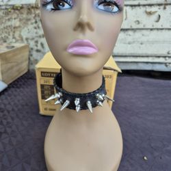 Box Of Neck Corlar Leather