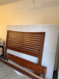 Full Queen Bed Set