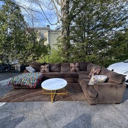 FREE DELIVERY!🚚 Large Brown Sectional Couch