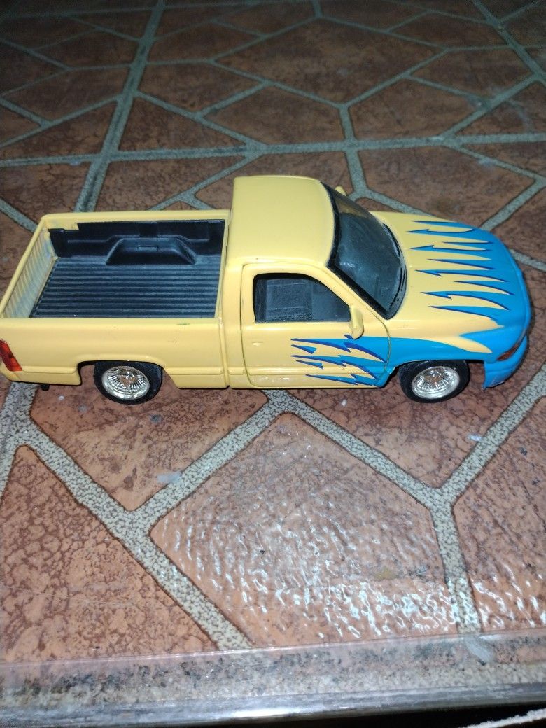Toy Model Dodge Pickup