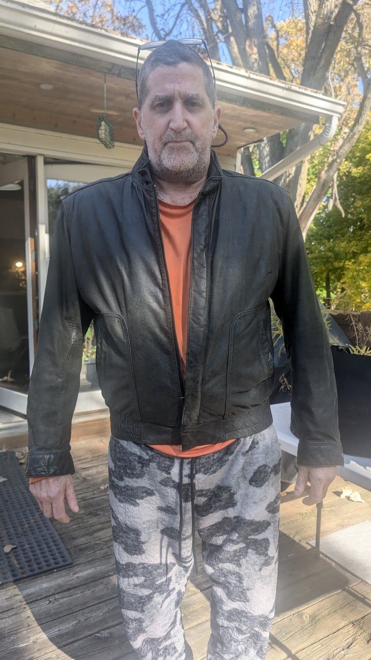 NENS DISTRESSED CASUAL LEATHER JACKET