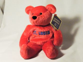 St. Louis Mark McGwire Collectable Bear from 2000