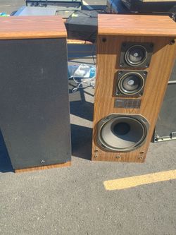Mitsubishi 3-Way Floor Standing Speakers Pair SS3000