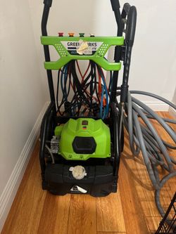 2000 PSI Electric Pressure Washer