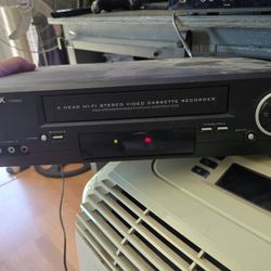 VCR VHS Player 4 Head Cassette Recorder GPX TVR 950 