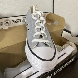 Grey Low Top Converse 
