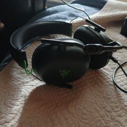 Razer Blackshark Gaming Headset + USB Soundcard