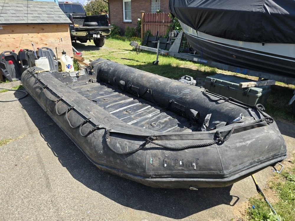 FC470 ZODIAC COMBAT WATERCRAFT