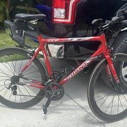 Giant TCR2 Race Bike