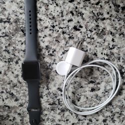 Apple Watch 3 38mm With Charger