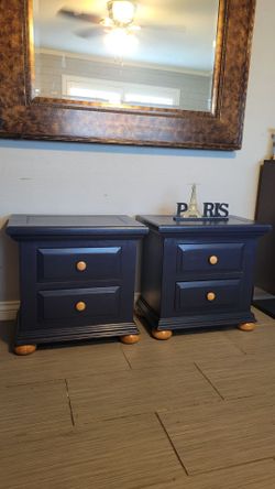 NICE SOLID WOOD NIGHTSTANDS