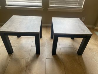 Couch / coffee end tables