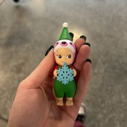 Sonny Angel Santa’s Little Helper  