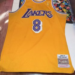 La Lakers Kobe Bryant Throwback Size Large Jersey