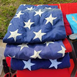 Vintage GIANT 100 % COTTON  AMERICAN FLAGS LOT OF 2