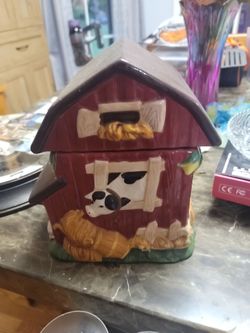 Farm cookie jar
