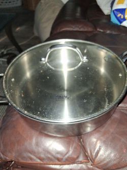 VIKING SAUTE PAN 5.25