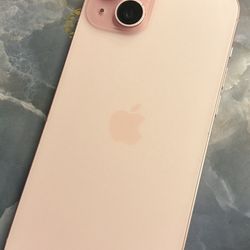 iPhone 15 Plus In Pink