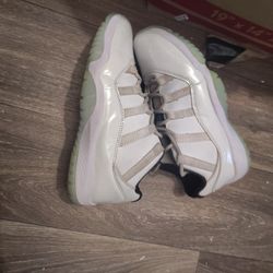 Jordan 11s 