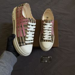 Burberry Women Sneakers
