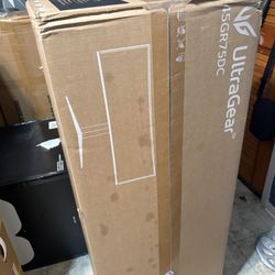 LG UltraGear 45GR75DC 45" Monitor