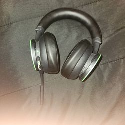 Xbox One or series wireless headset