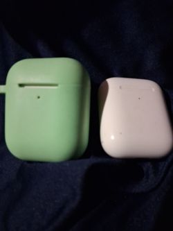 Apple earbuds case