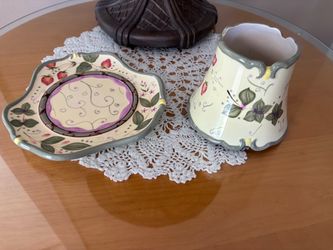 Retired PartyLite Garden Ceramic Candle Holder And Shade Strawberry P8098 (Johnstown Ohio)
