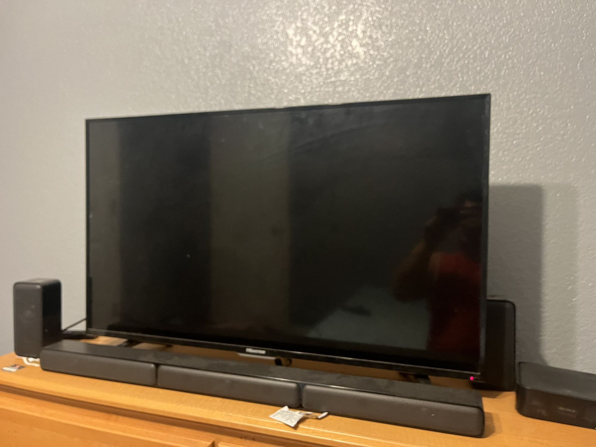 Hisense Tv With Sony Sound Bar Surround Sound Speakers And Sub
